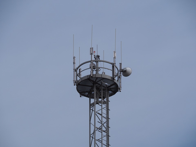 建在小區里的5G基站，對人體影響究竟有多大？